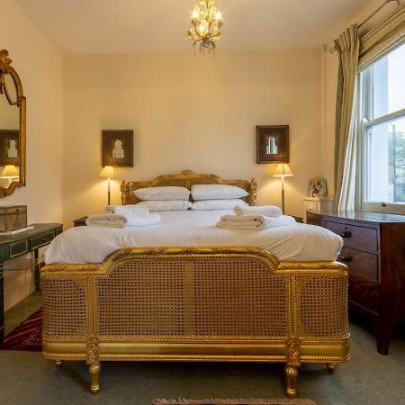 Pass The Keys Split-Floors Antique Apartment In Portobello Road Londra Esterno foto