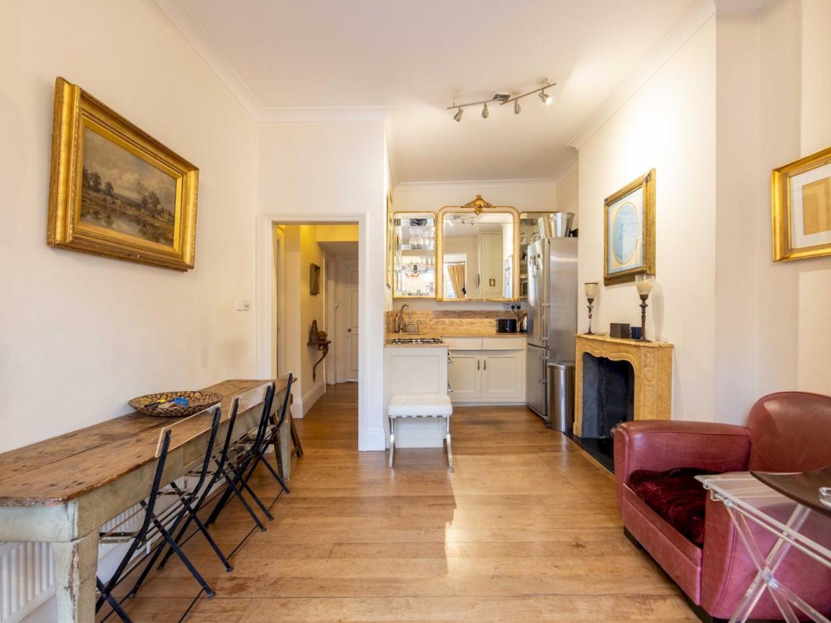 Pass The Keys Split-Floors Antique Apartment In Portobello Road Londra Esterno foto