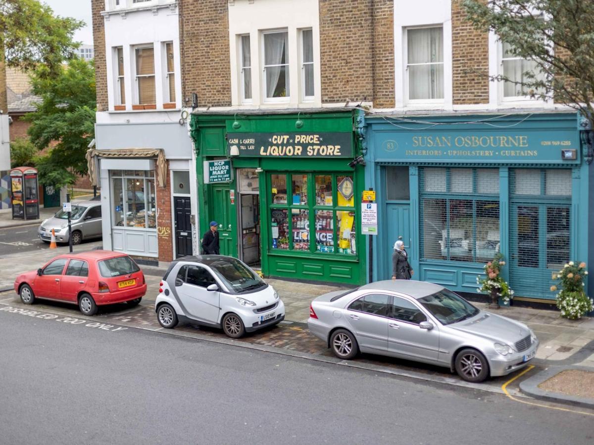 Pass The Keys Split-Floors Antique Apartment In Portobello Road Londra Esterno foto
